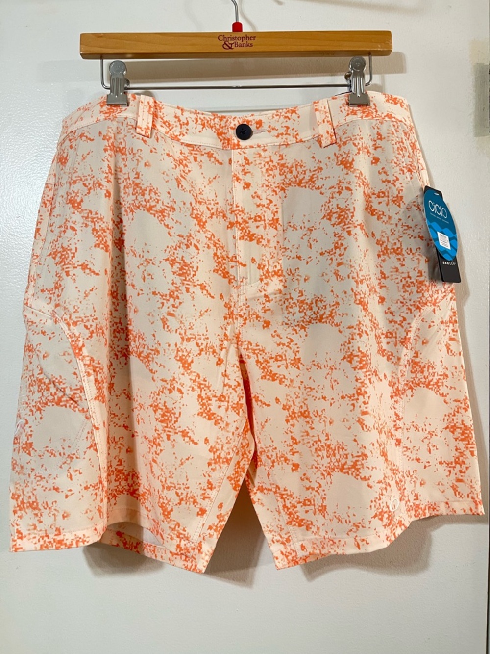 Oakley New 34 Reduct Hybrid Cameo Orange Men's Golf Flat Front Shorts